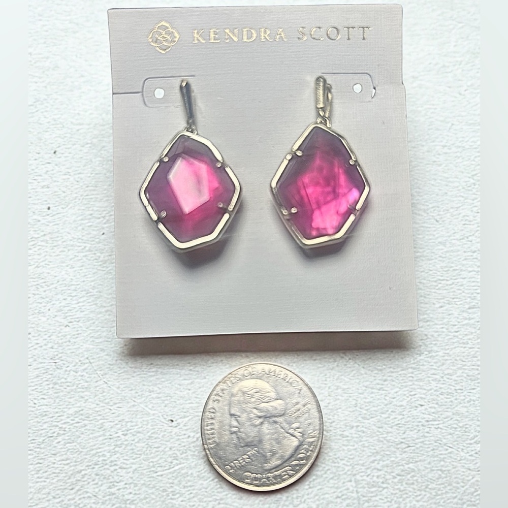 Kendra Scott Large Pink Statement Dangle Earrings – Gold Tone – NWT - Picture 3 of 6